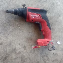  Milwaukee Screw Gun