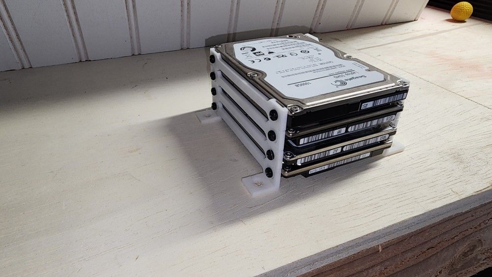 Stackable SSD and 2.5 HDD mount