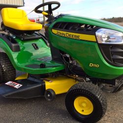 John Deere D110 Tractor Lawn Mower for sale 