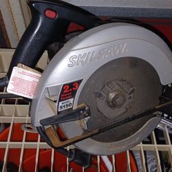 2 Drills, Bag Of Hammers, Skillsaw