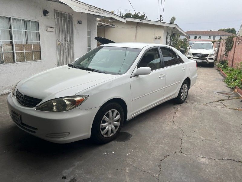 2004 Toyota Camry
