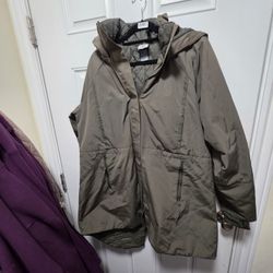 XL - Women’s Olive Hooded Jacket
Champion