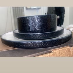 Colortex Stone Black Porcelain 12- Piece Dinnerware Set (Service for 4)