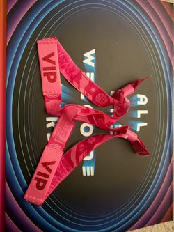 2 EDC Vip tickets sell for Sat and Sun