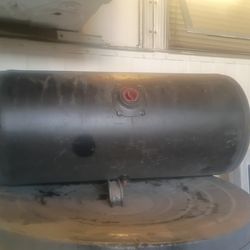 Air tank