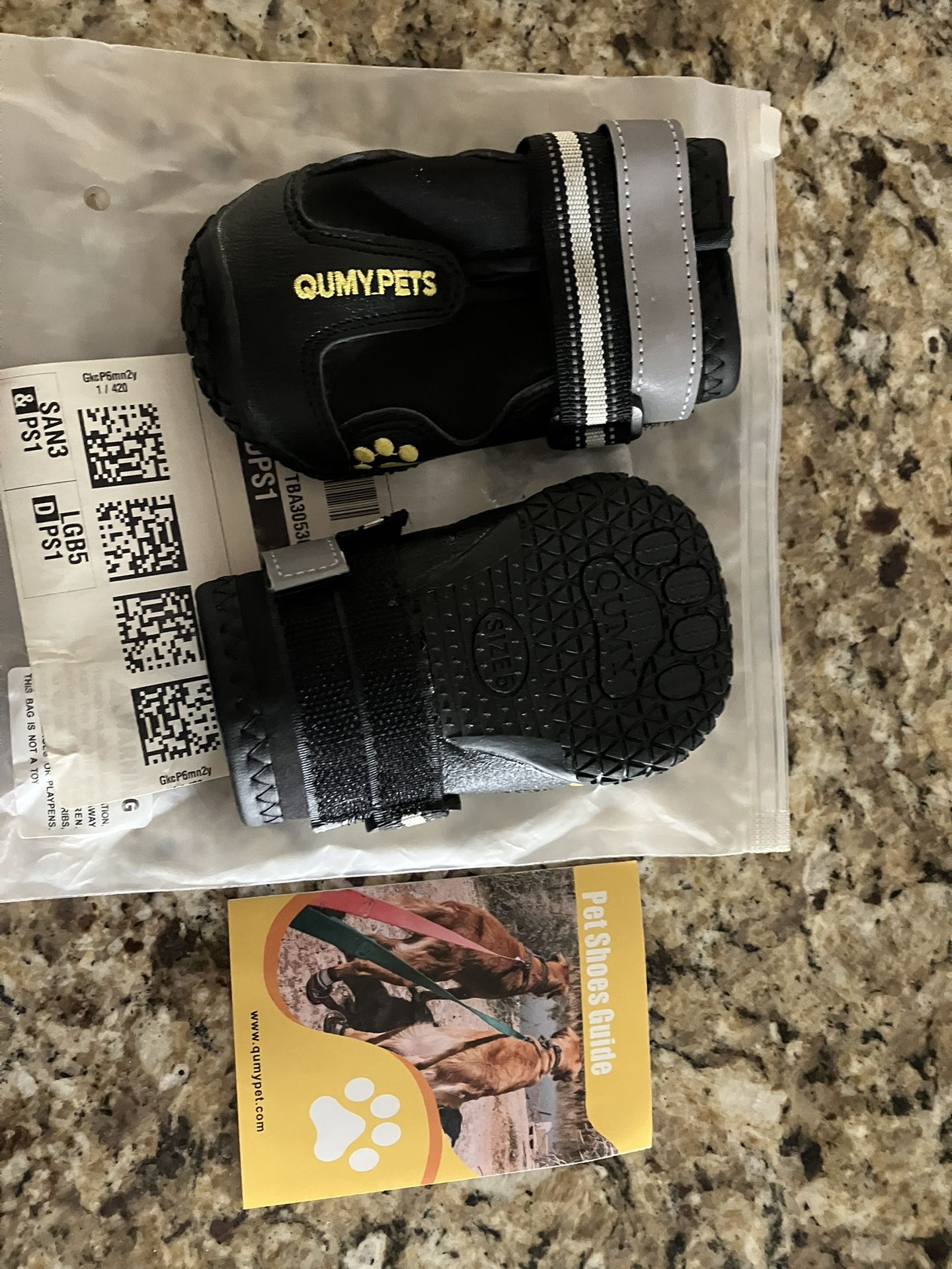 Qumy Pet Shoes Size 5