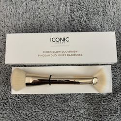 NEW ICONIC LONDON CHEEK GLOW DUO BRUSH $10!