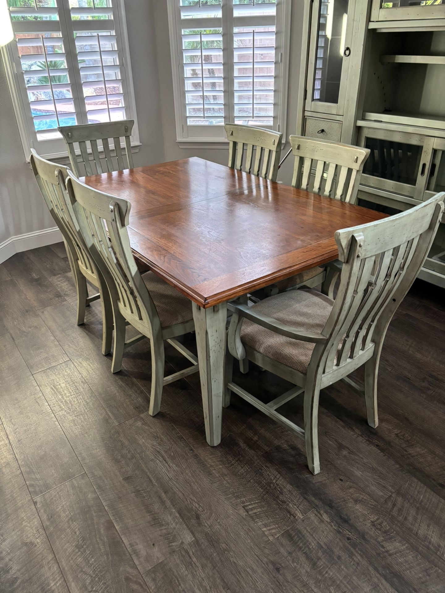 Dining Room Table /china Cabinet/small Cabinet 
