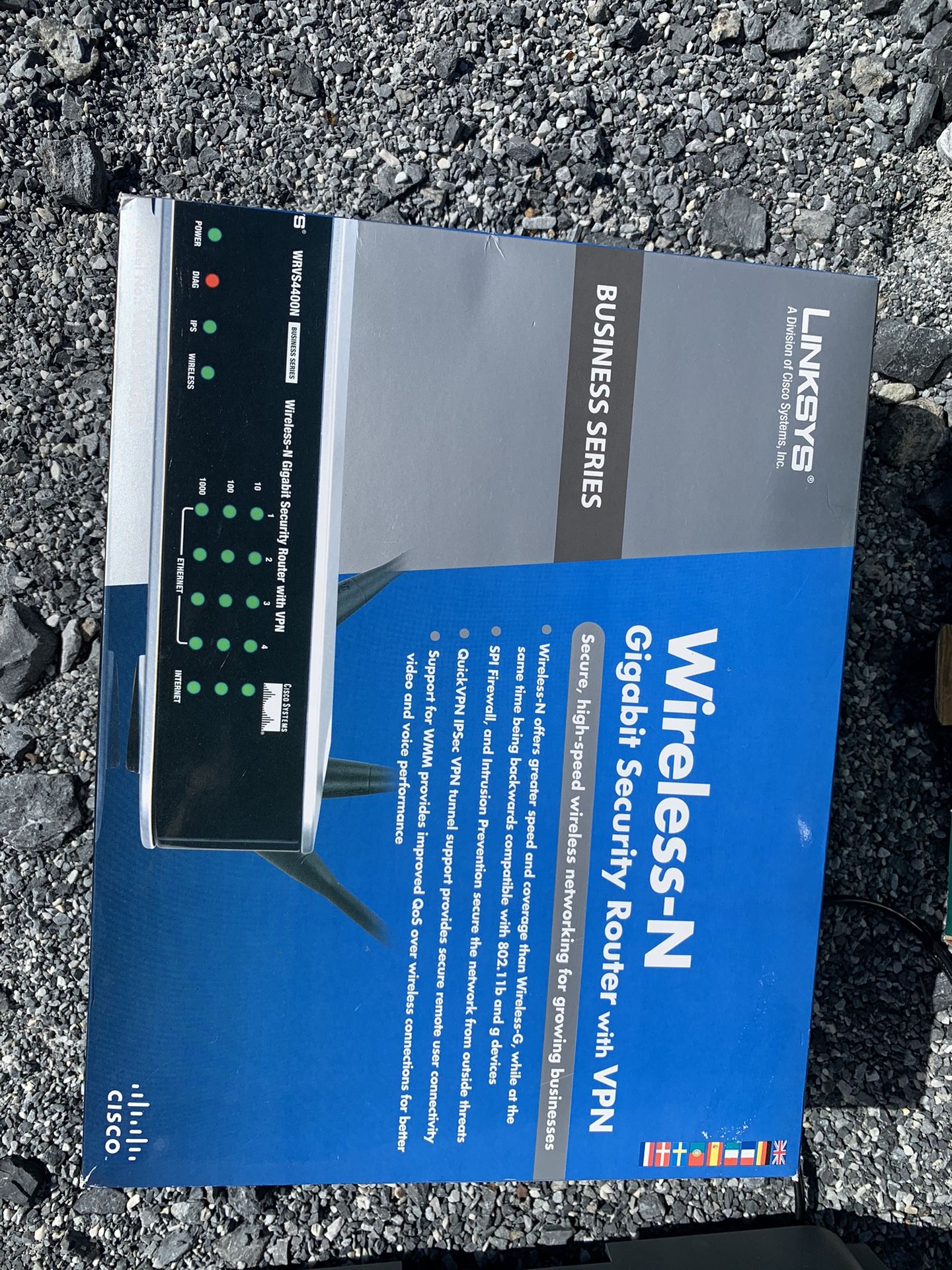 Linksys Wireless N router WRVS4400N
