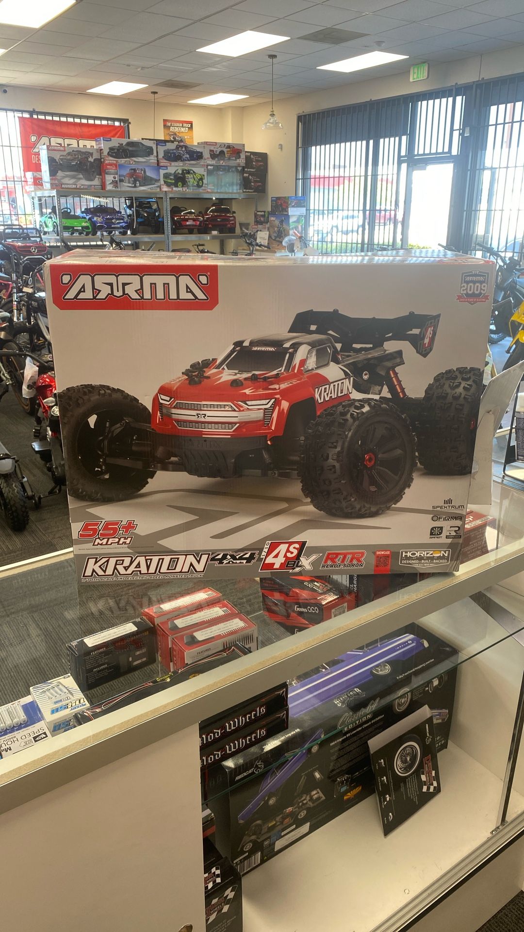 Arrma 1/10 Kraton 4s 4x4 RTR Brushless Speed Truck