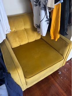 Free arm chair