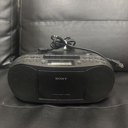 Sony CFD-S70 Stereo CD Player Cassette Recorder Radio Boombo