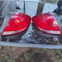 2004-2007 Ford Taurus brake light assembly