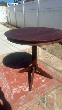 Round table