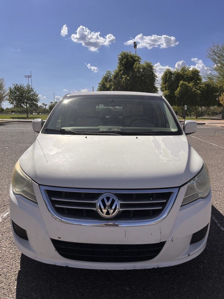 2010 Volkswagen Routan