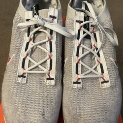 Vapor max flyknits size 13