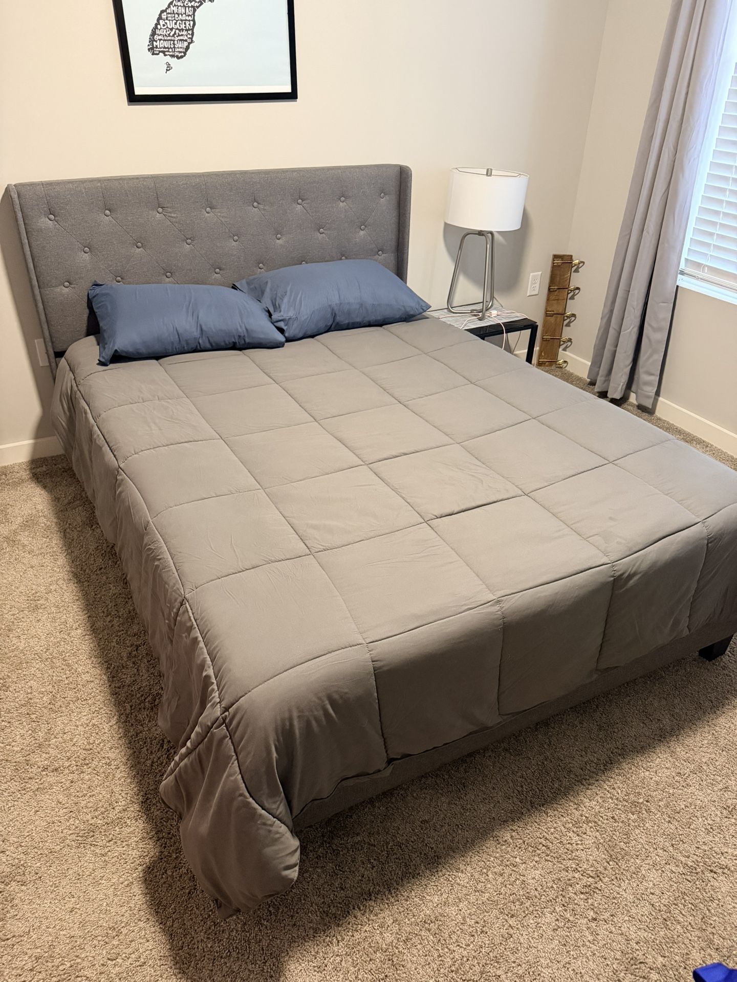 Queen Size Bed, Memory Foam Mattress, Comforter & Pillows