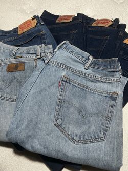 Levi jeans