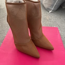 Fishnet Boot