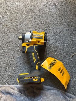 ATOMIC 20V MAX Cordless Brushless 1/2 in. Variable Speed Impact Wrench
