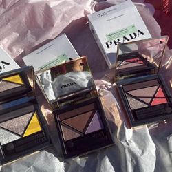 Prada Eyeshadow Palette Authentic, Retail $70 Sombras 