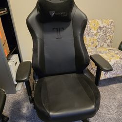 Secret Lab Titan Evo Black Gaming Chair