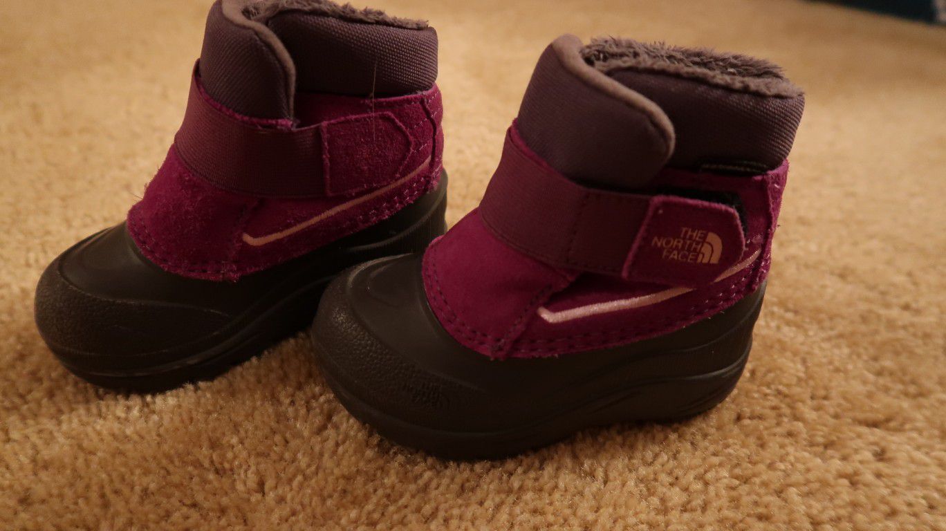 North Face winter boots- toddler size 6 - girl