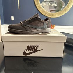 Jordan 1 Retro Low OG SP Travis Scott Velvet Brown