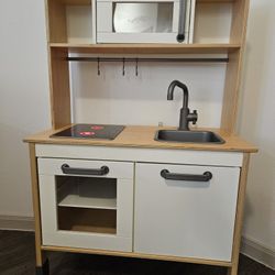 IKEA Play Kitchen + 6 Food & Accessory Sets