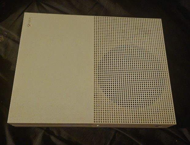 Xbox One S
