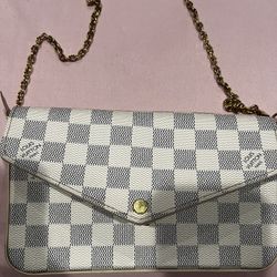 Louis vuitton crossbody