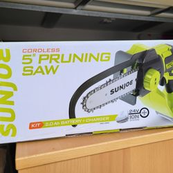 Brand New Sunjoe Handheld Battery Wireless Pruning Saw Mini Chainsaw