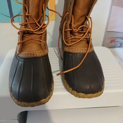 L.L BEAN