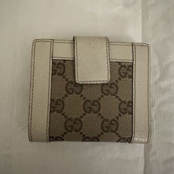 Gucci Vintage Wallet Bifold GG Logo