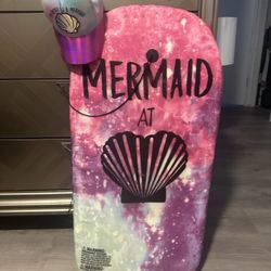 Mermaid Hat & Surf board 