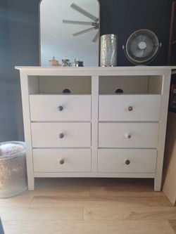 Beautiful Solid Wood Dresser Media Storage