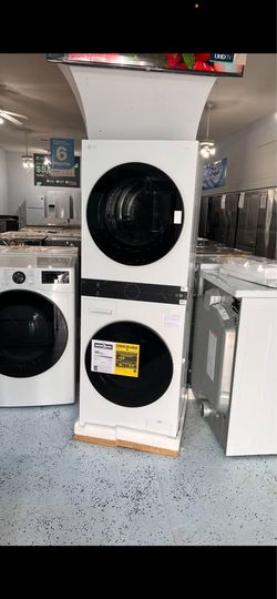Stackable washer 4.5 ft.³ and gas dryer 7.3 ft.³