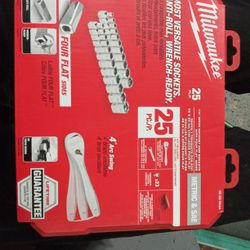 Milwaukee 25 Piece Socket Set With Ratchet 