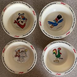 Collectible Vintage Cereal Set of 4 Bowels 1990’s And 1973 Set Up For Looney Tunes Glasses