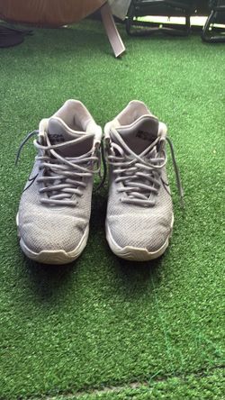 Nike gray sneakers