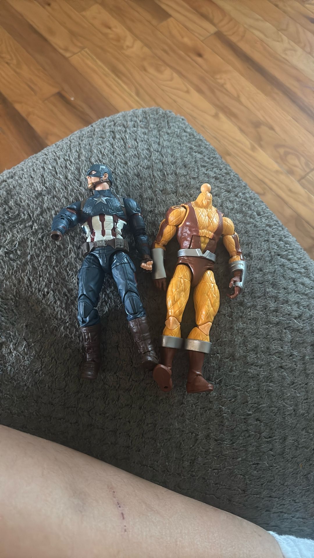 Captain America, Shocker Action Figure Marvel, Legends