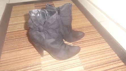 forever 21 boot black very clean new Condition