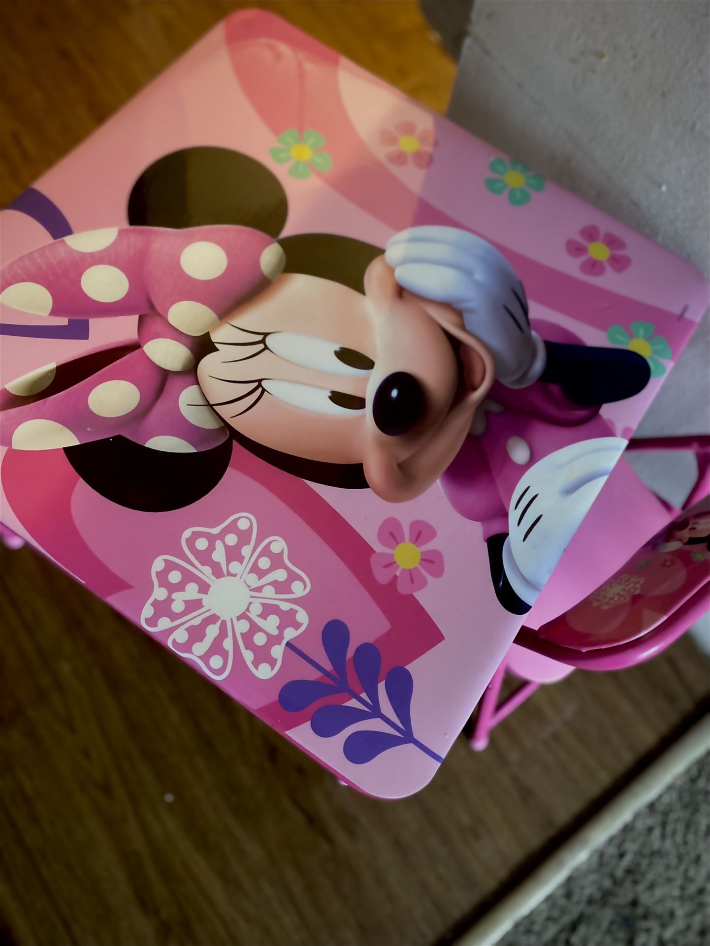 Minnie Mouse Table And Chair