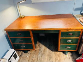 Hoosier Desks vintage tanker teacher desk