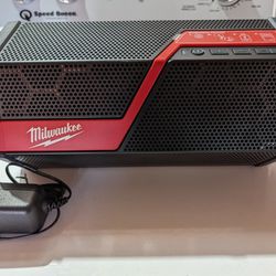 Milwaukee Bluetooth Speaker 