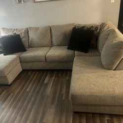 Sectional Couch 