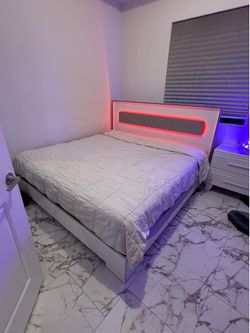 Bed frame light up with mattress