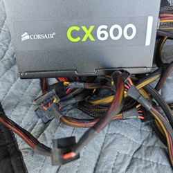 Corsair CX600 PC Power Supply