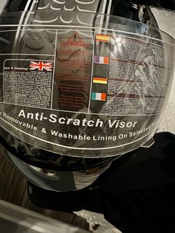 Motorcycle Helmet with Anti-Scratch Visor