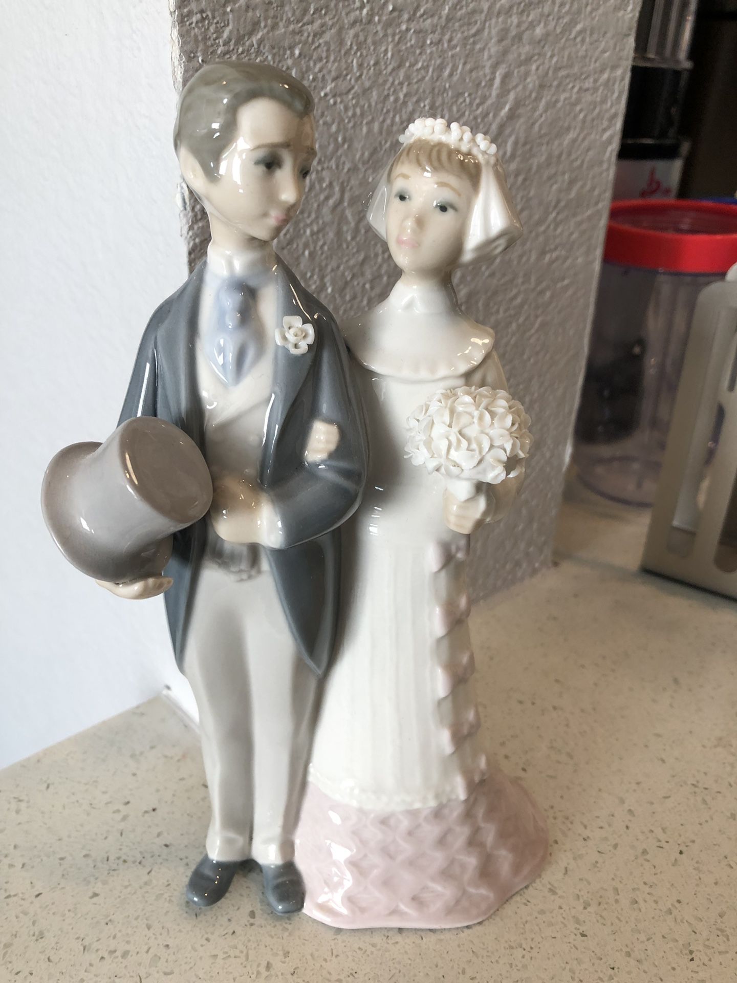 Lladro ‘Wedding’ figurine